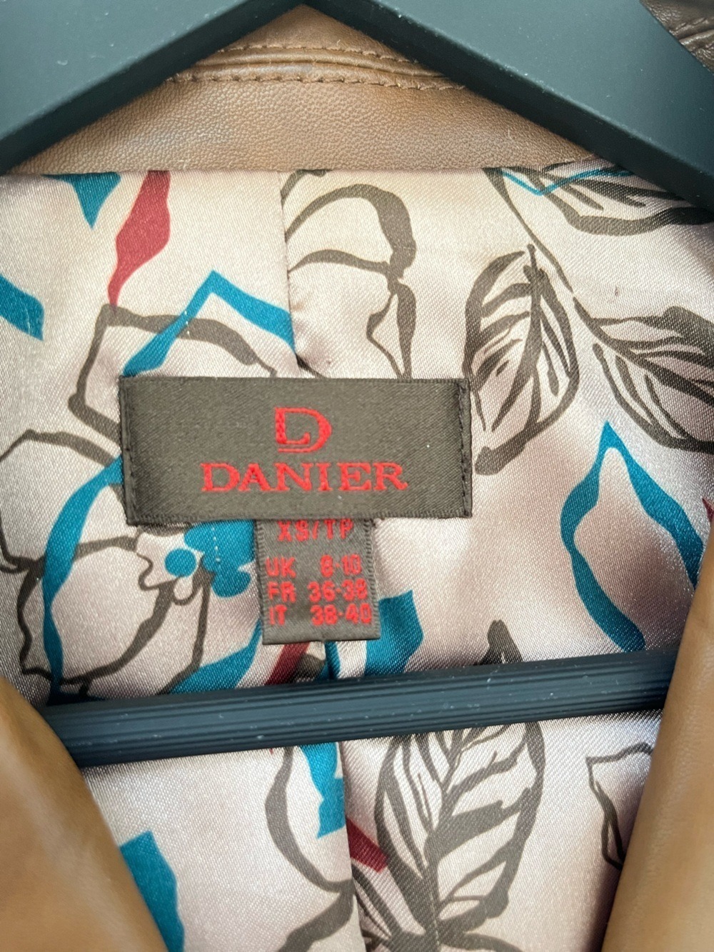 Danier Vintage Brown Camel Genuine Leather Button Front Jacket Size XS - Picture 4 of 10